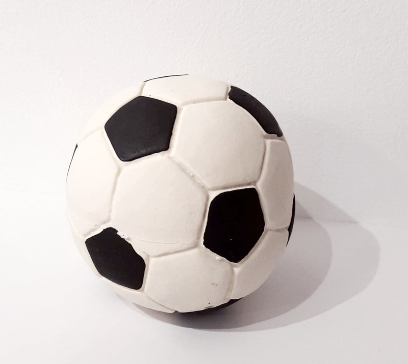 Ballon de foot pour chien en latex naturel noir et blanc