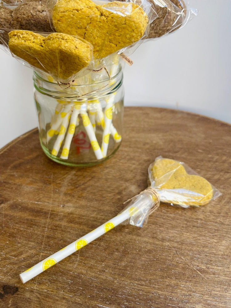 Sucettes de Biscuits en Forme de Cœur Belfos Pet Bakery X Collaboration Hariet & Rosie - 10 ans