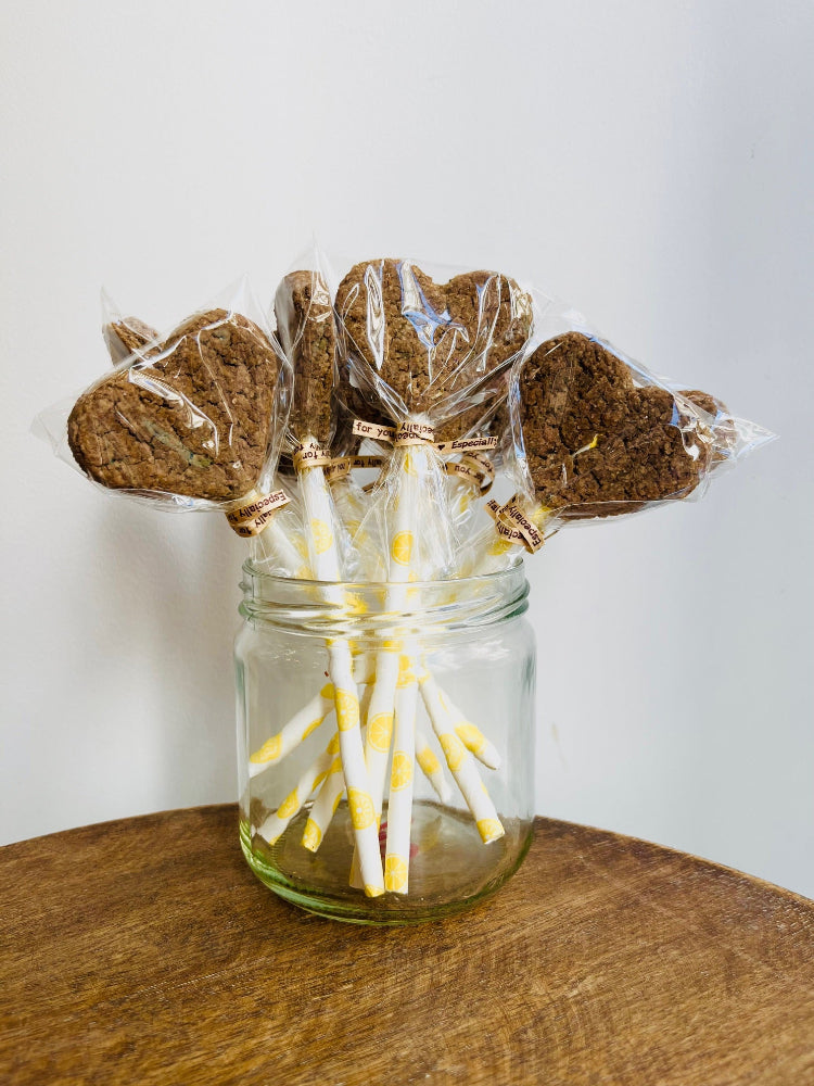 Sucettes de Biscuits en Forme de Cœur Belfos Pet Bakery X Collaboration Hariet & Rosie - 10 ans