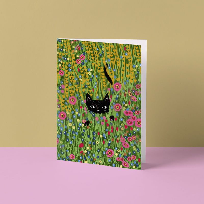 Carte postale "Cat hiding in a klimt Garden"