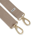 Détail des mousquetons de la bandoulière