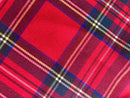 Détail du motif tartan rouge